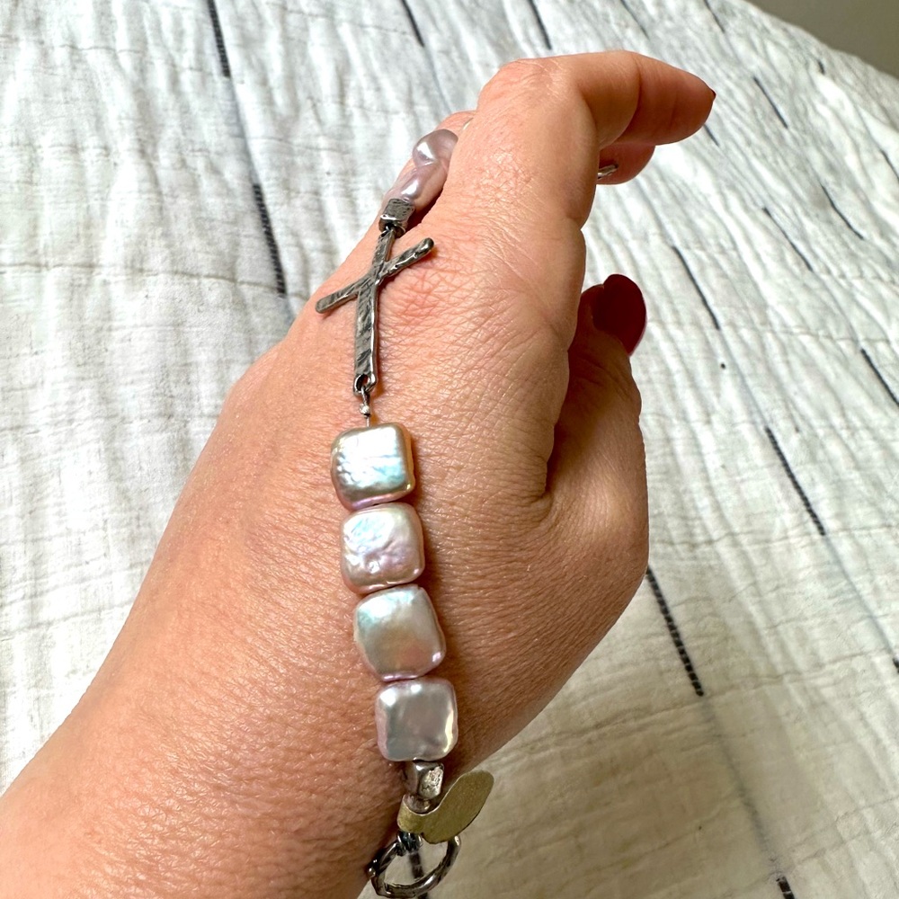 Beautiful  PAM SPRINGALL CROSS BRACELET - Picture 6 of 7